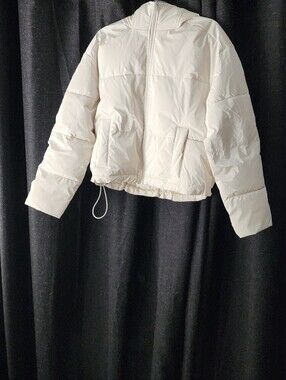 Hollister Puffer Jacket Women’s Small Cream Recycled Fill Lightweight Zip Coat
